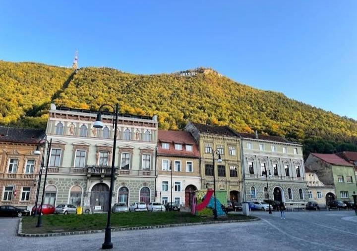 Piata Sfatului Pietonal Apartment Braşov Exterior foto